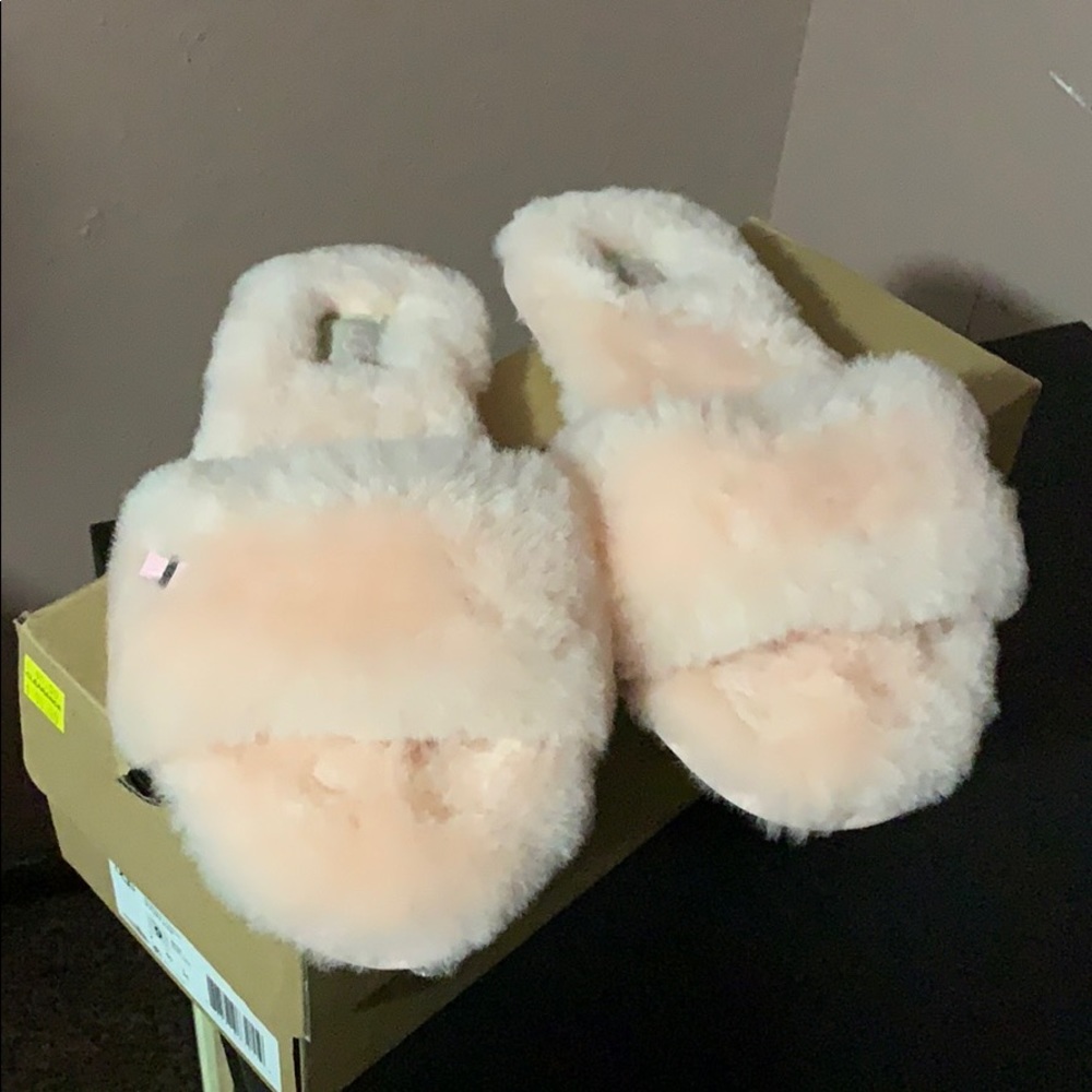 Ugg Women’s Fluff Slide Slippers